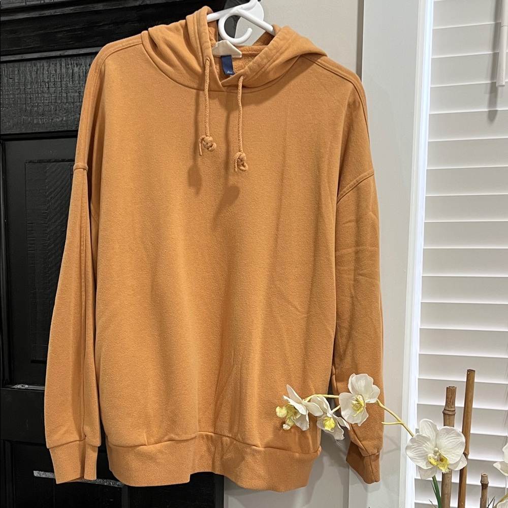 Large Universal Thread Camel Tan Hoodie Sweatshirt